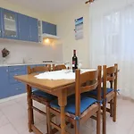 Appartement By The Sea - 2459