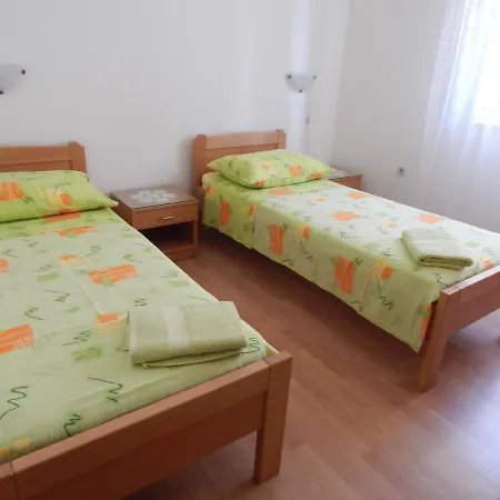 Apartman By The Sea - 2459 Vis